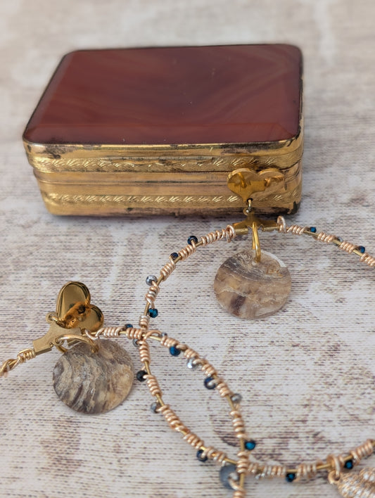 Boucles d'oreilles créoles dorées collection Hardy.