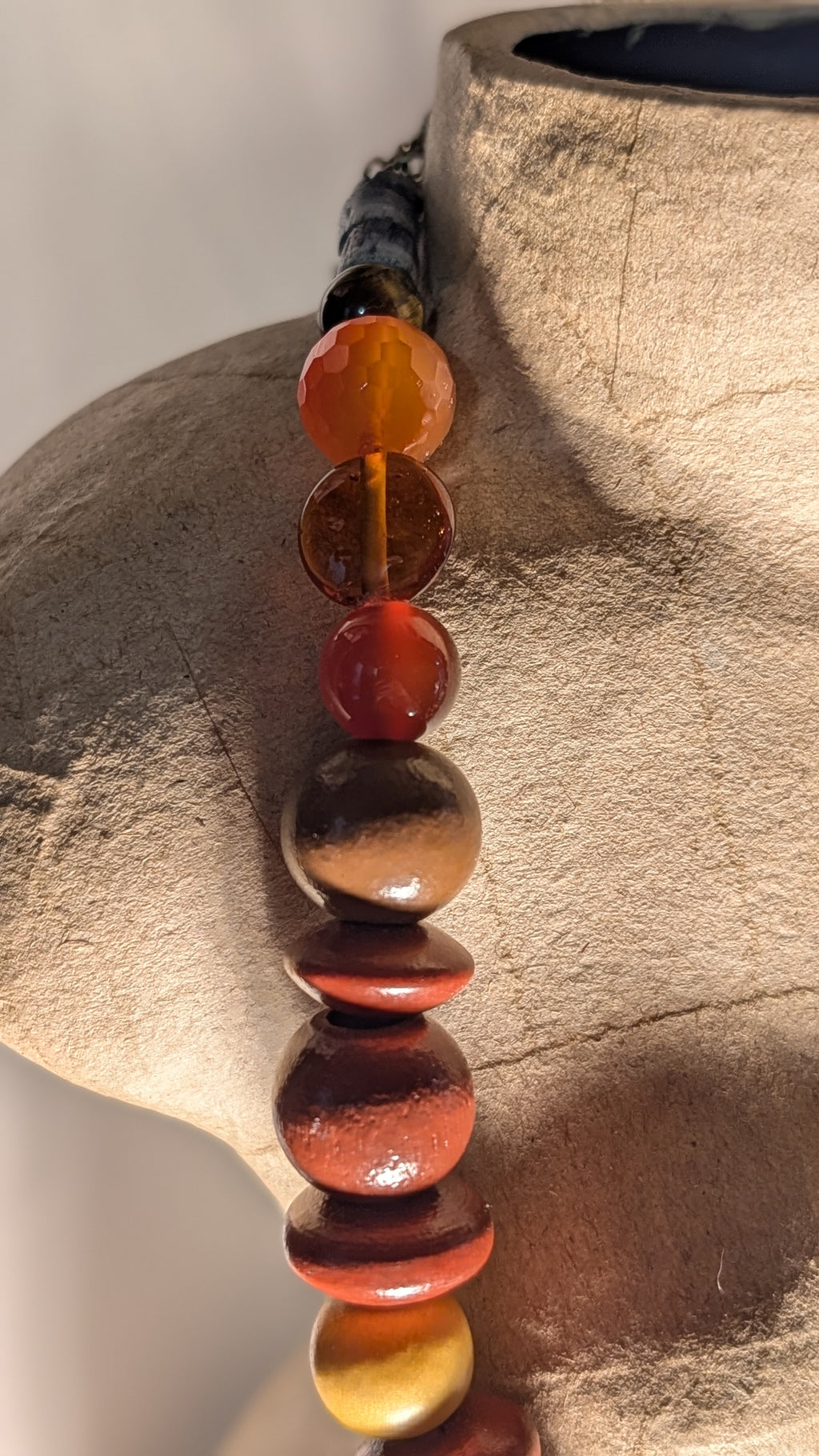 Collection Upcycling. A la rencontre des perles vagabondes. Collier