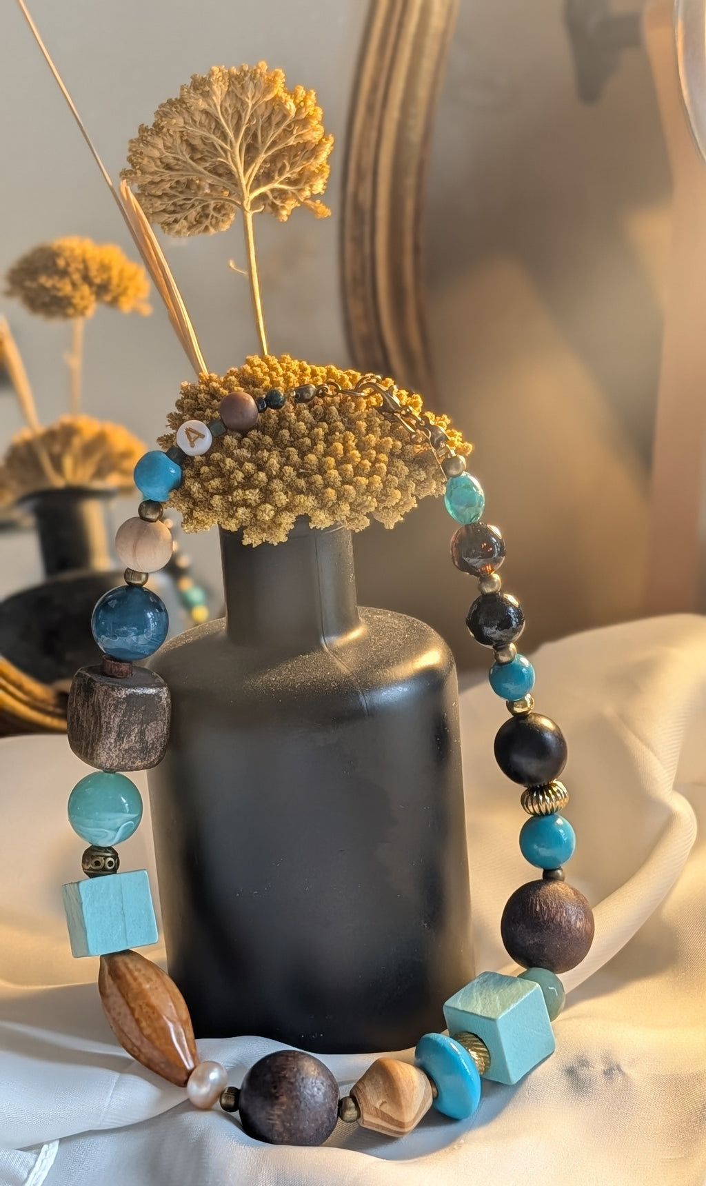 Collection Upcycling . A la rencontre des perles vagabondes. Collier