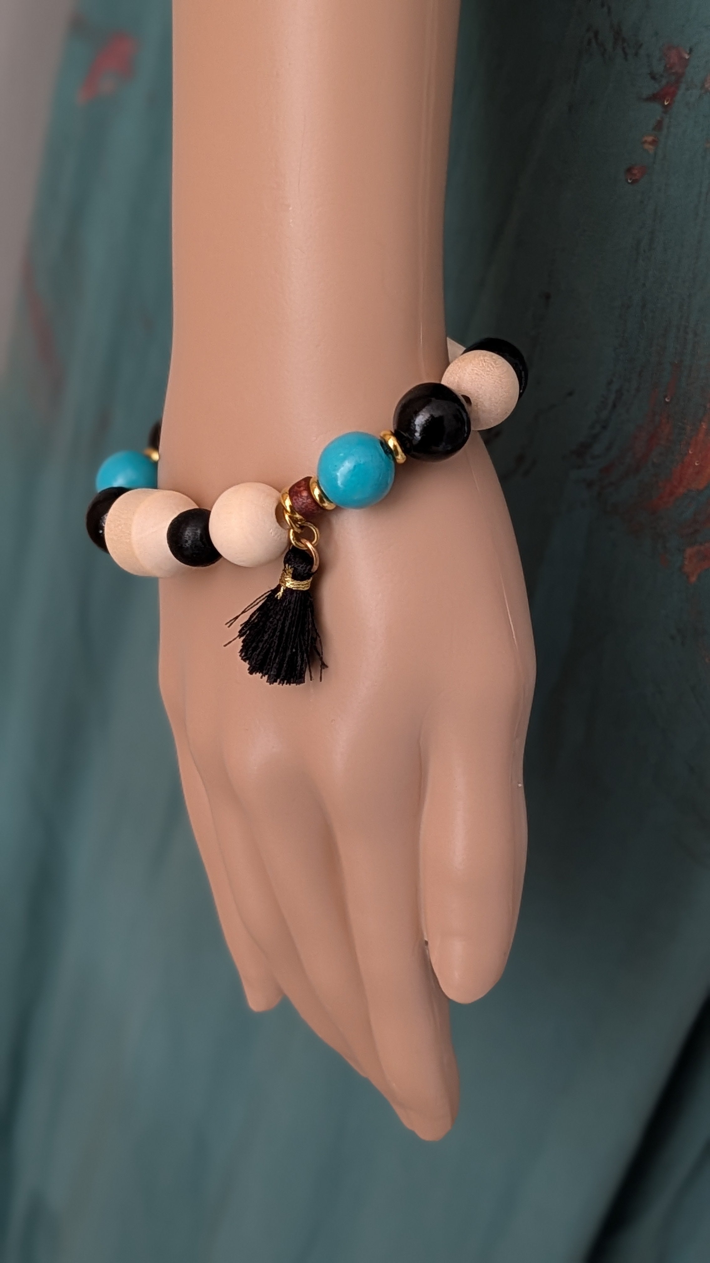 Collection perles en bois. Bracelet