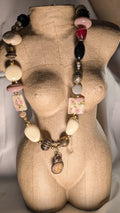 Collection Upcycling. A la rencontre des perles vagabondes. Collier