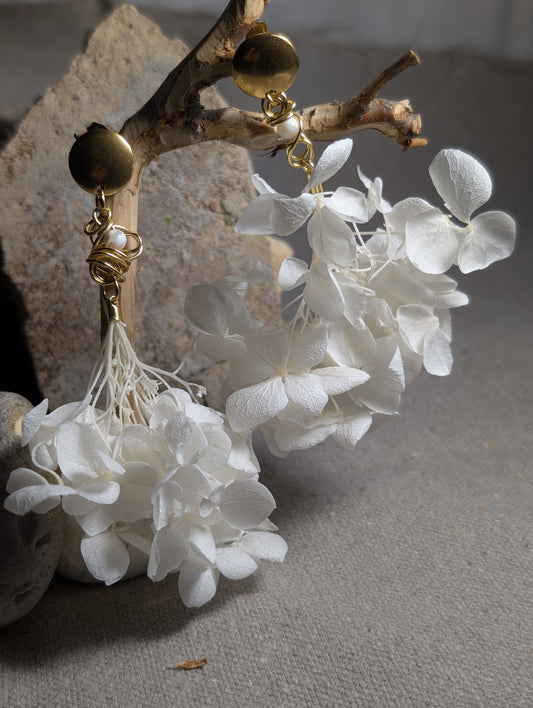 Boucles d'oreilles bohème romantique.