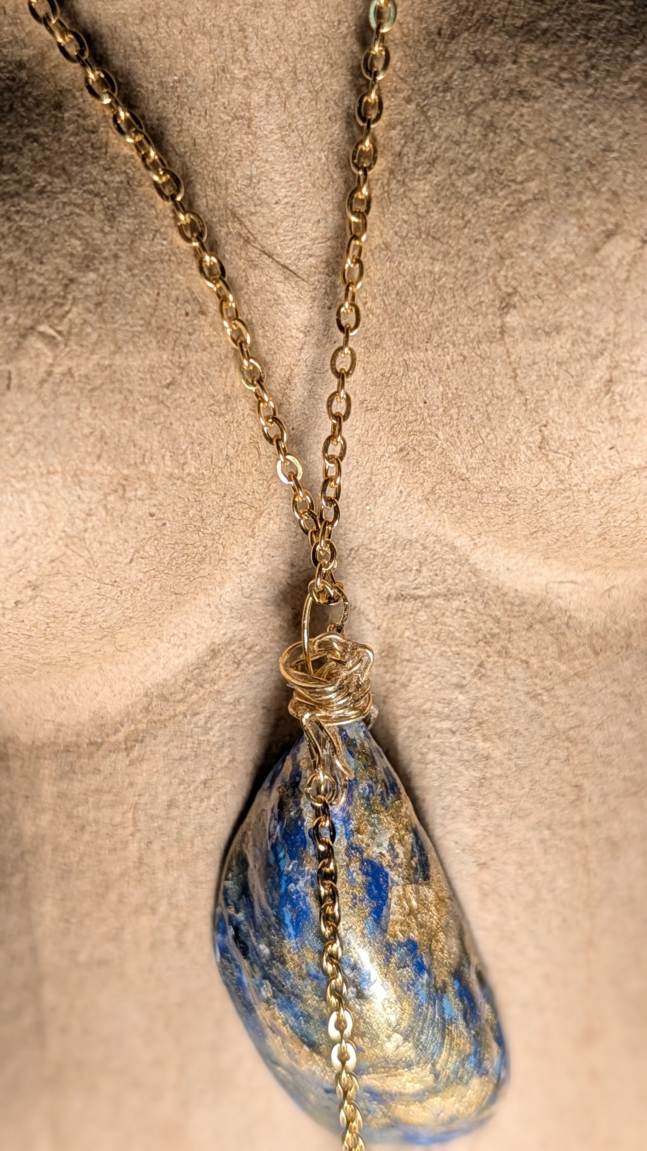 Collier pendentif Collection " Mon petit coquillage".