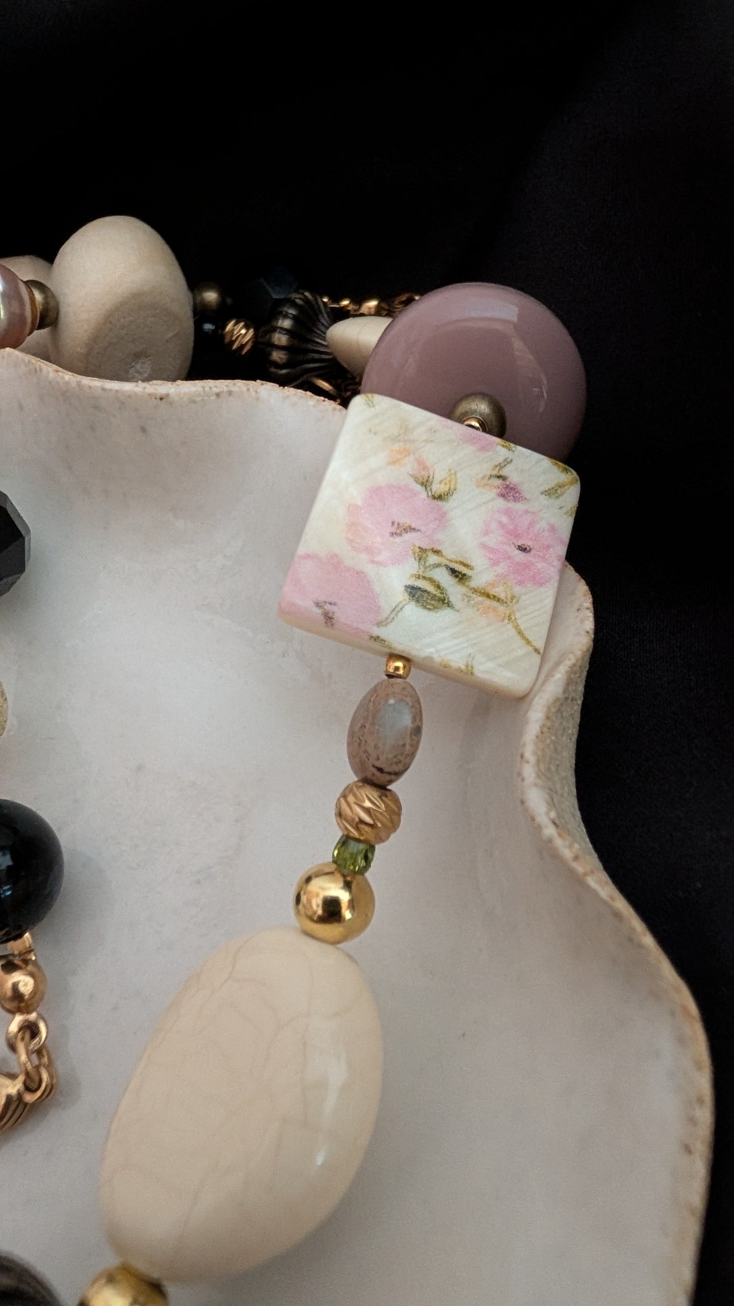 Collier Anastasia de la collection "A la rencontre des perles vagabondes.