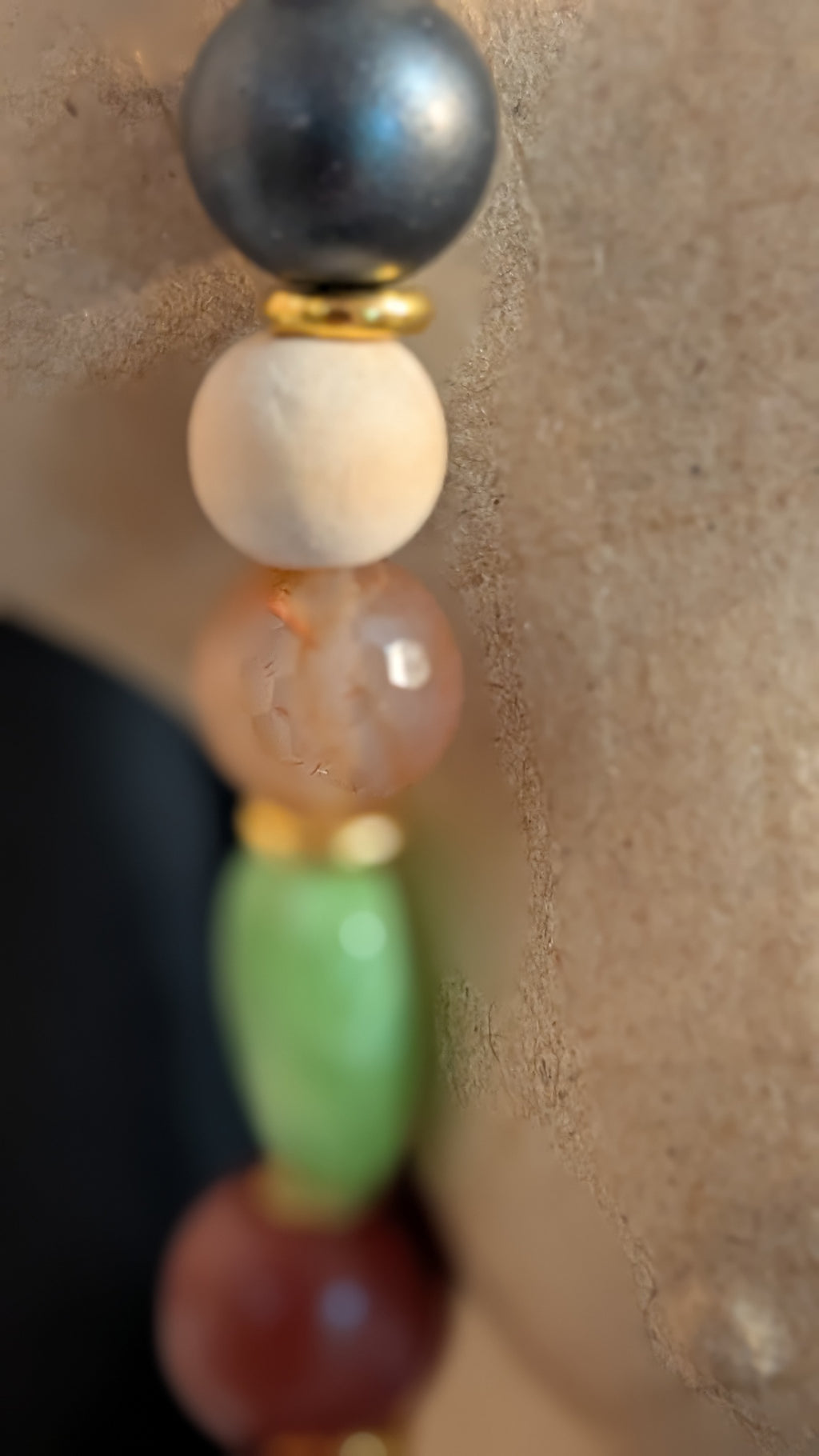 Collection Upcycling. A la rencontre des perles vagabondes. Collier