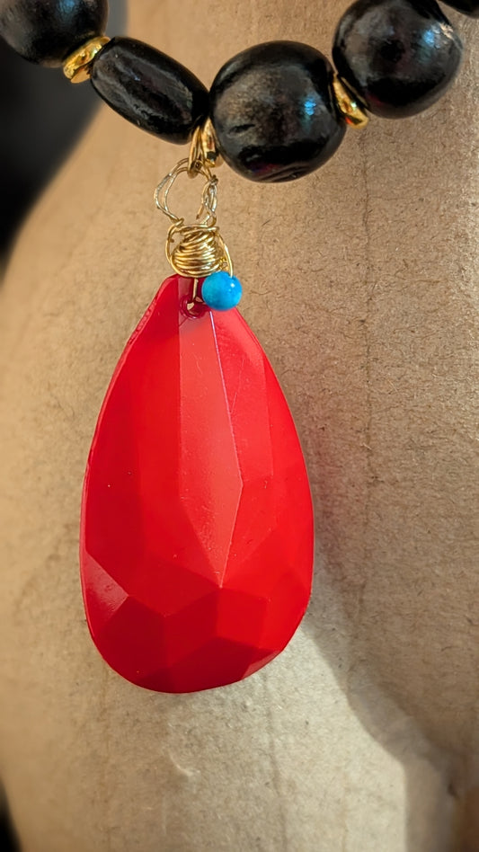 Collier de la collection "A la rencontre des perles vagabondes".