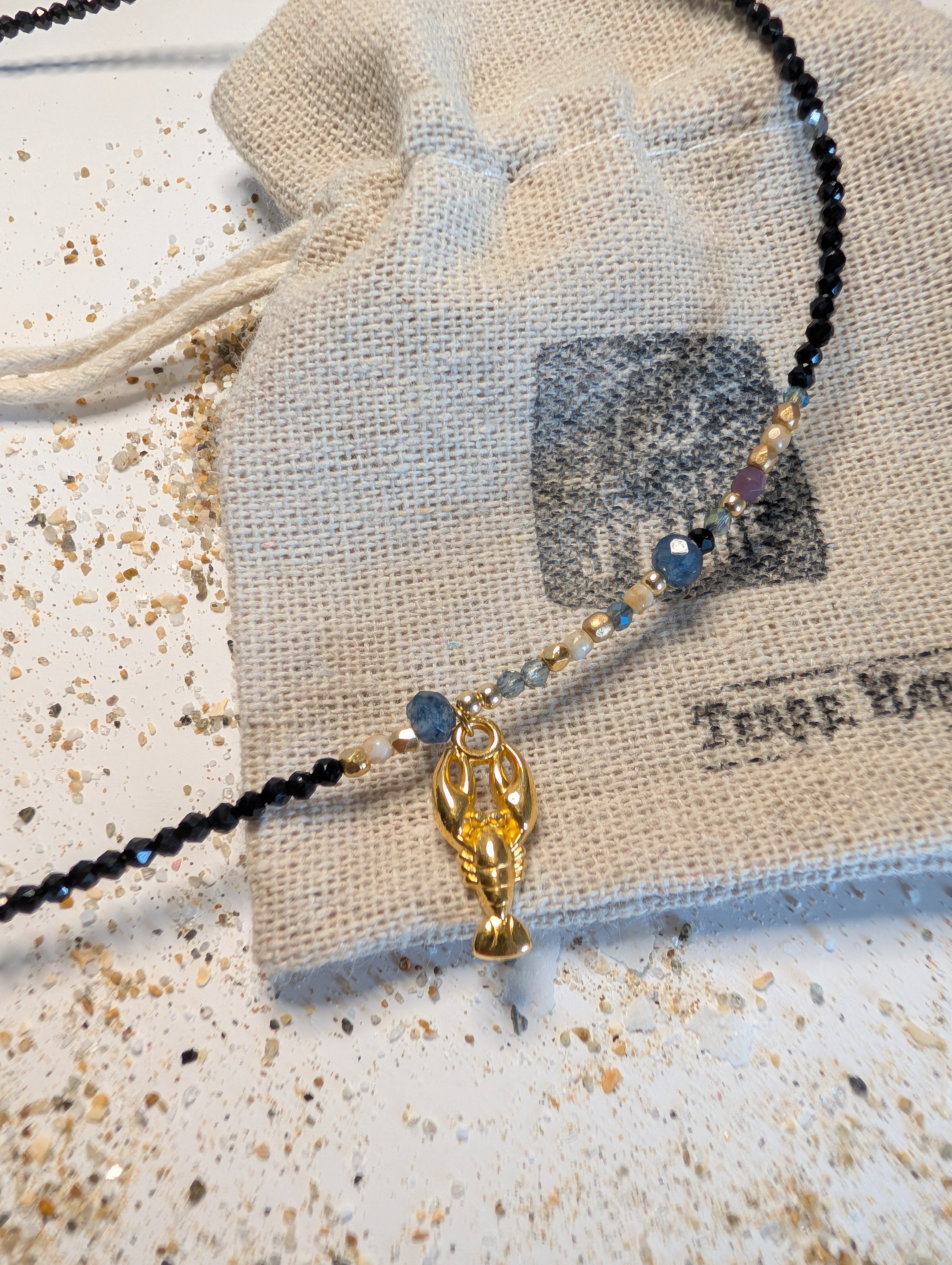 Collier ras du cou