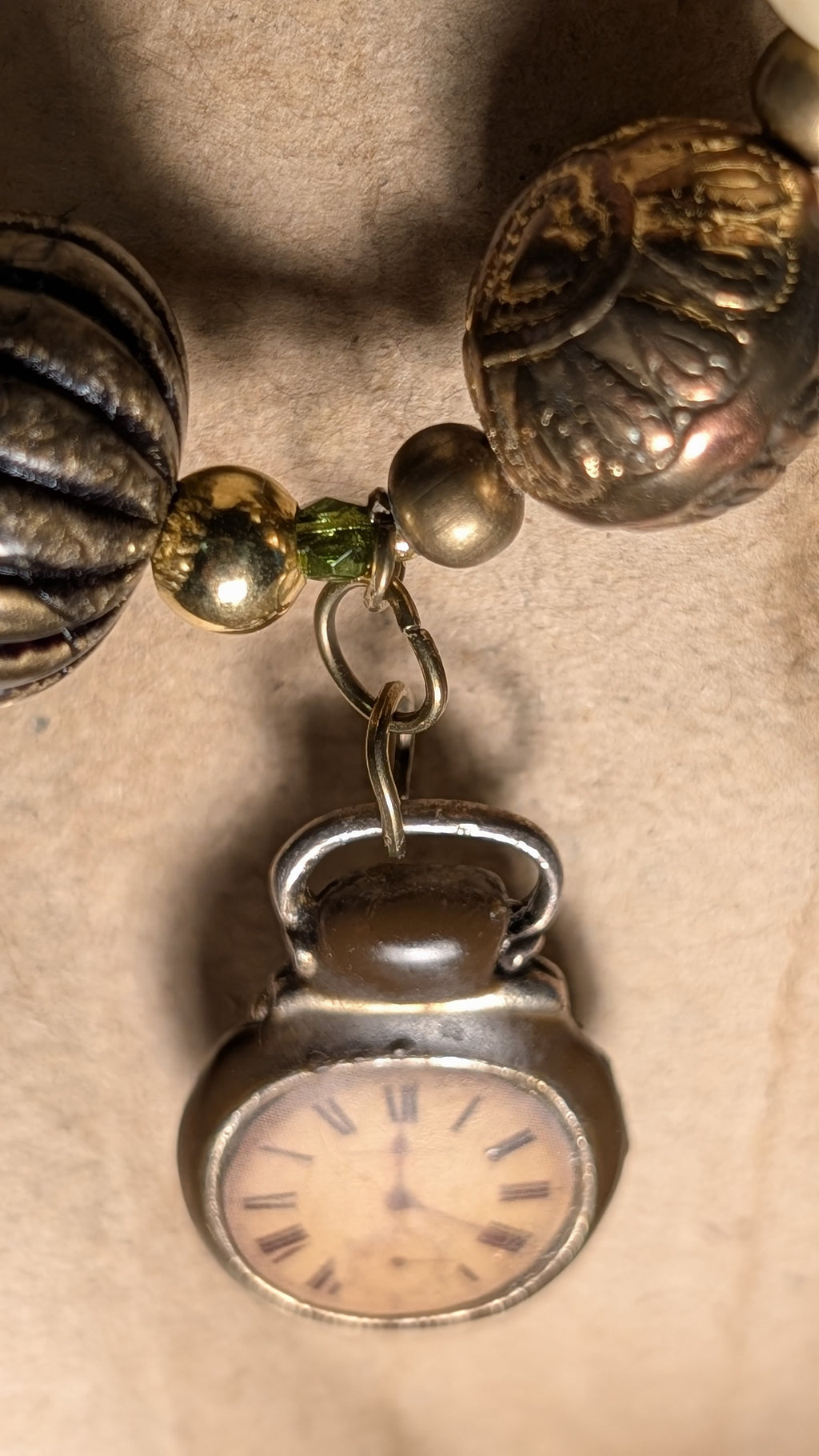 Collection Upcycling. A la rencontre des perles vagabondes. Collier